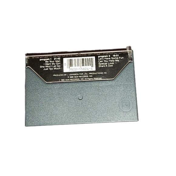 Jessie Johnson's Revue (1985) Album Cassette 80s Pop Music Tested Pre-owned - Picture 3 of 3